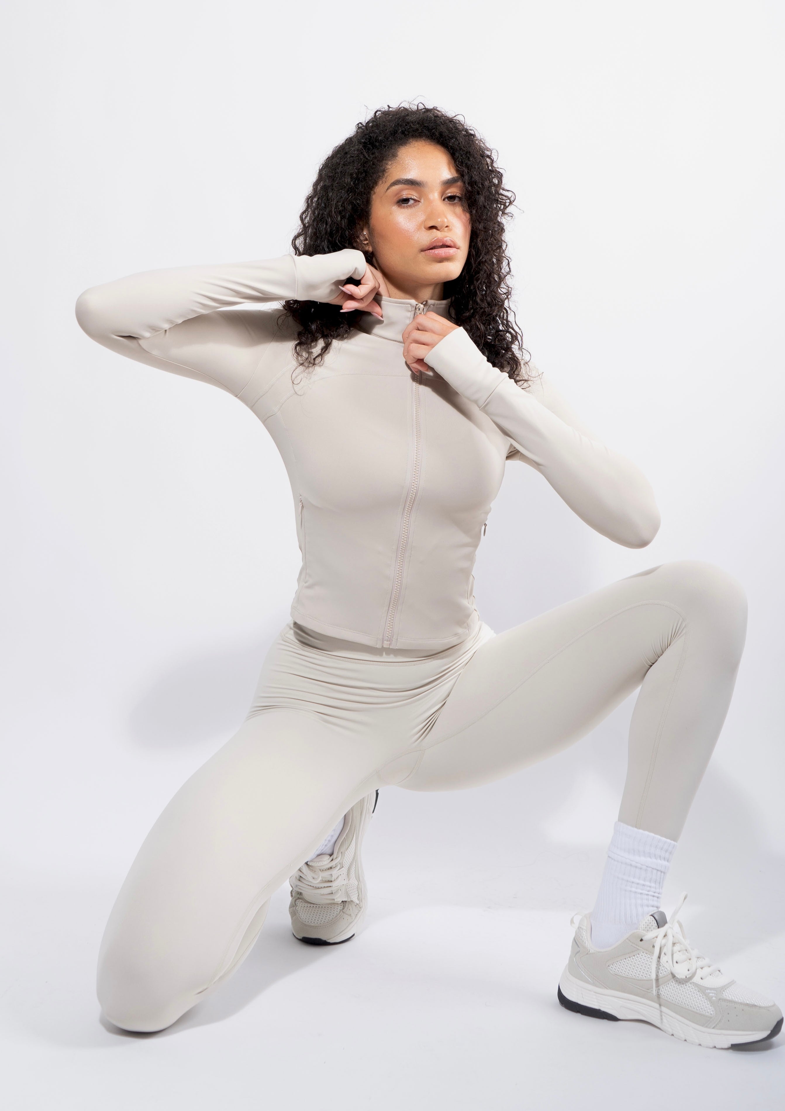 Seamless Long Sleeve Zip up Sports Jacket with thumb holes 